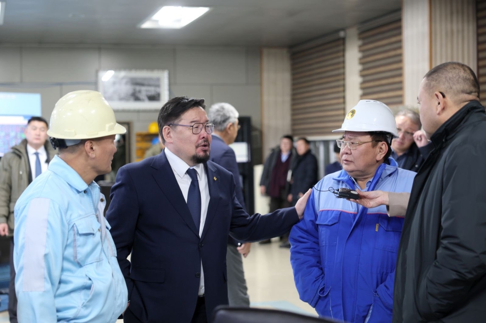 Г.Занданшатар: Зээл төлөөд өгөөч, үнэ нэмээд өгөөч гэсэн хоёрхон өгүүлбэртэй сууж байна