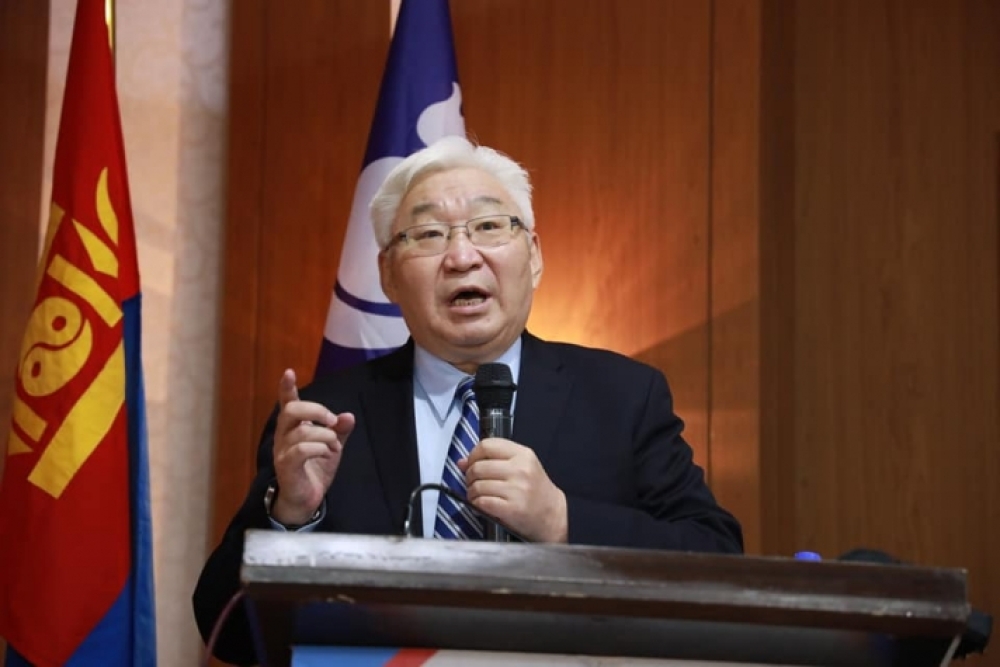 ХЭН ЮУ ХЭЛЭВ| Э.Бат-Үүл: Шүүгч нар улс төрчдийн гар хөл болж байгаа нь гэмт хэрэг