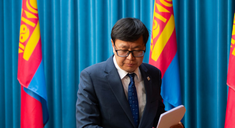 Боловсролын сайд П.Наранбаяр: Каринтилах эсэхийг эрсдэлийн үнэлгээ хийж шийднэ