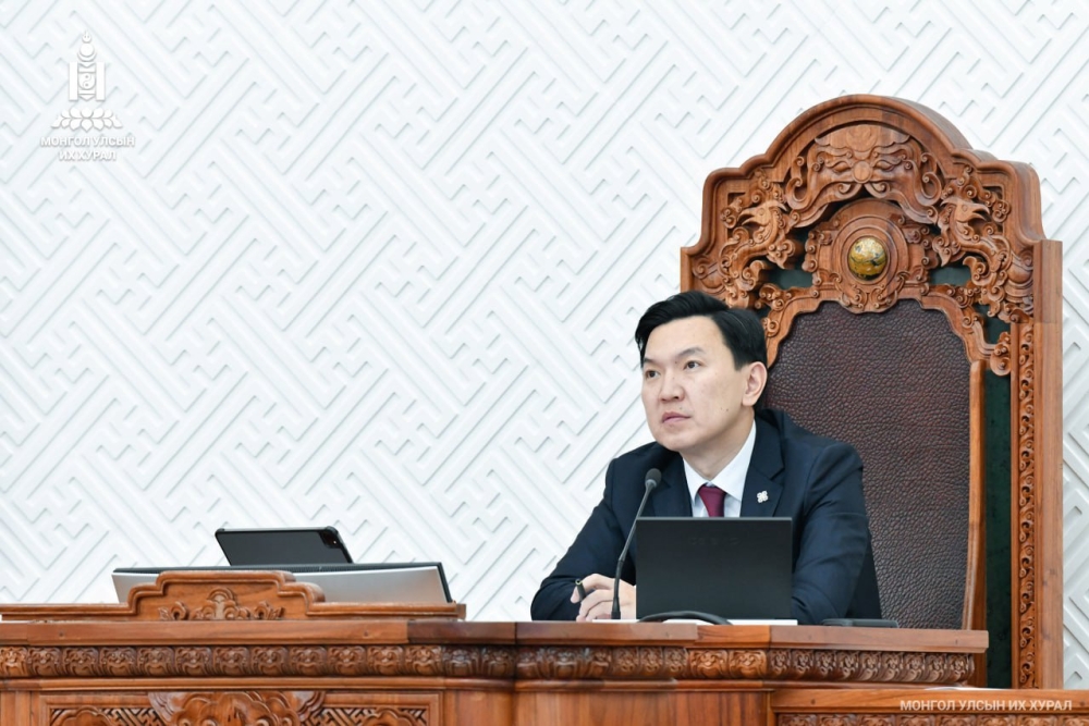 Монгол Улсын хөгжлийн ирэх таван жилийн үндсэн чиглэлийг батлав